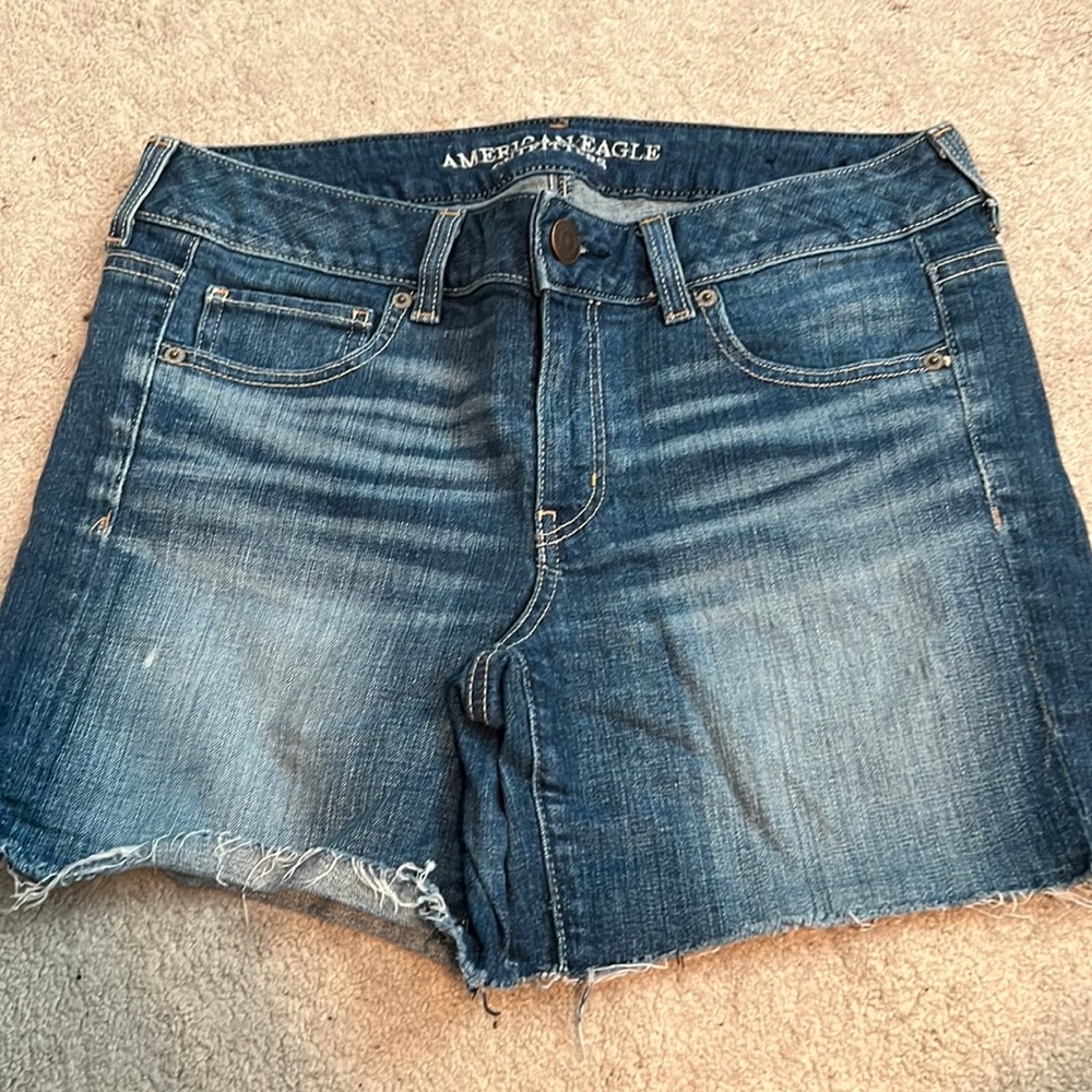 Mid rise shorts